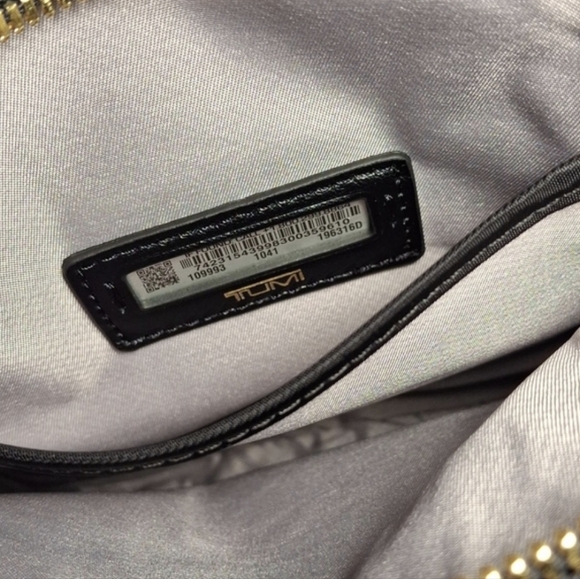 NWT Tumi Voyageur Ruma Small Crossbody Messenger Bag - Picture 14 of 16